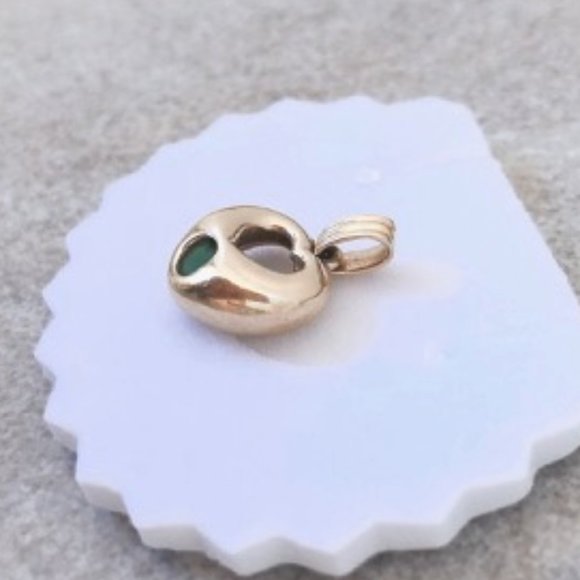 NEW AUTHENTIC 14K Gold and Emerald Pendant Heart - Picture 4 of 7